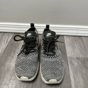 Nike sneakers, grey-pink color, size 7